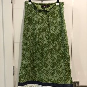 Women's floor length skirt, size M